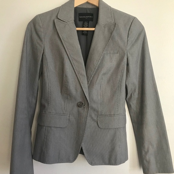 Banana Republic Jackets & Blazers - Banana Republic Gray Stripe Blazer